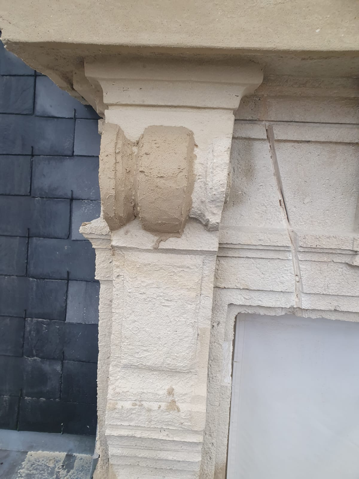 Restauration façade pierre — avant
